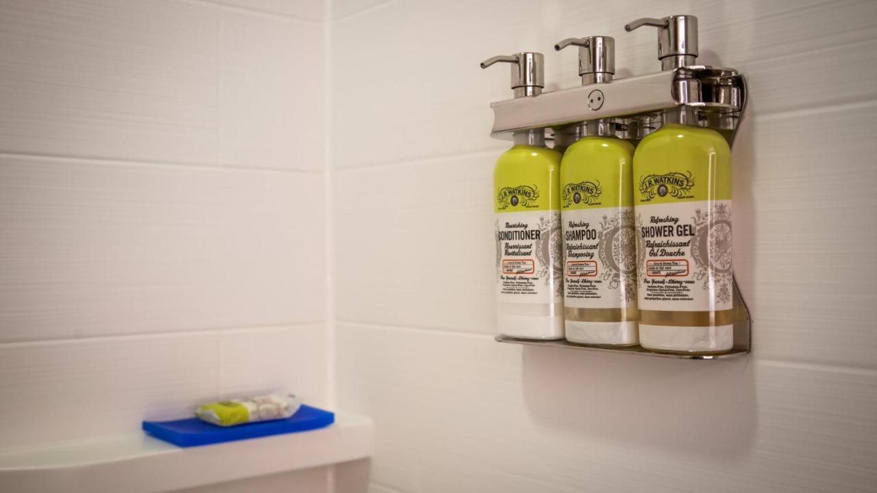 Holiday Inn Express & Suites Detroit - Farmington Hills By Ihg Northville Bagian luar foto