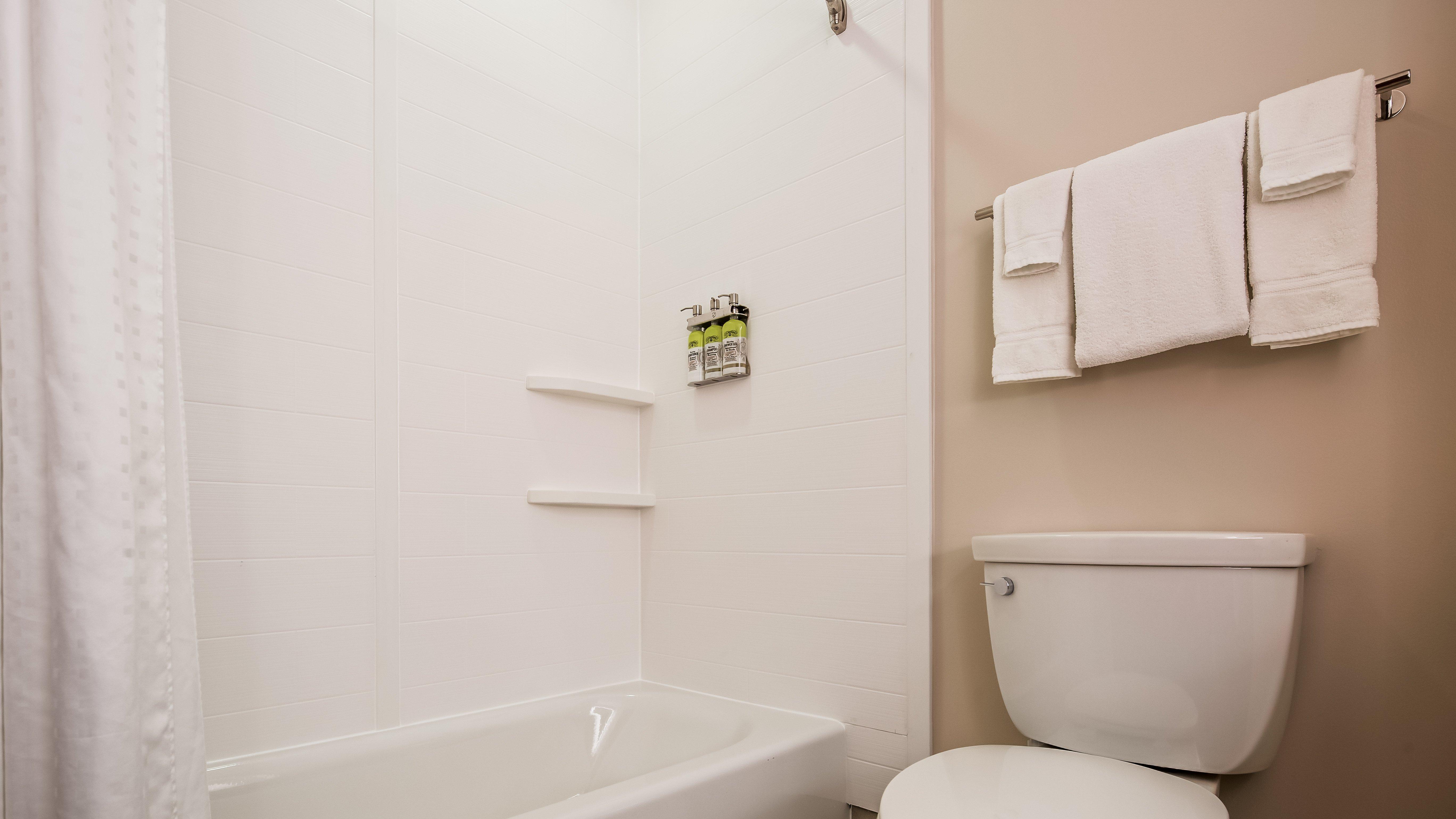 Holiday Inn Express & Suites Detroit - Farmington Hills By Ihg Northville Bagian luar foto